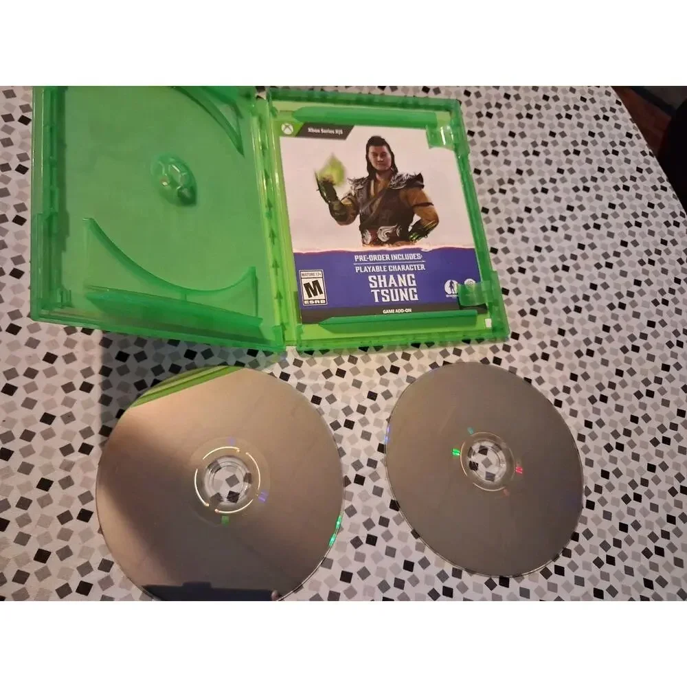 Mortal Kombat 1 (Microsoft Xbox Series x 2023) OB Video Game Fighting